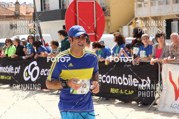 Buy your photos of the eventMeia Maratona Cortegaa 2017 on Fotop