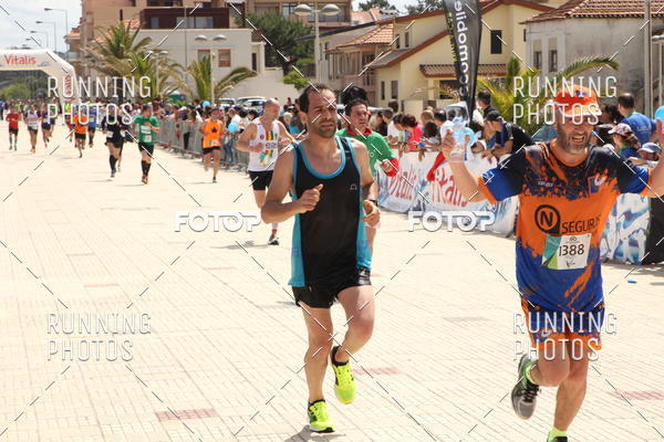 Buy your photos of the eventMeia Maratona Cortegaa 2017 on Fotop