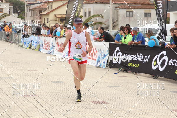 Buy your photos of the eventMeia Maratona Cortegaa 2017 on Fotop