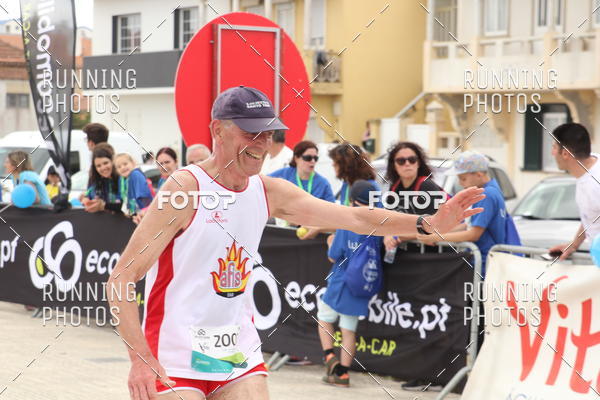 Buy your photos of the eventMeia Maratona Cortegaa 2017 on Fotop