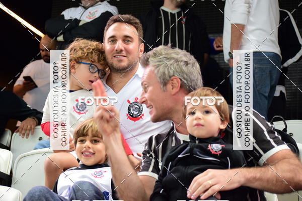 Buy your photos of the eventCorinthians x Am�rica - Brasileir�o on Fotop