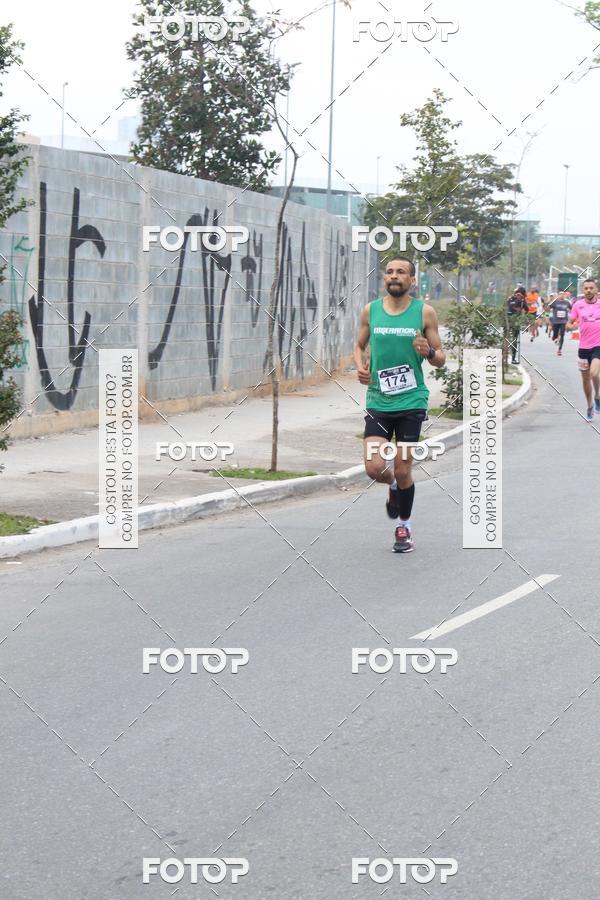 Buy your photos of the eventSantander Track & Field Run Series - Mooca Plaza Shopping on Fotop