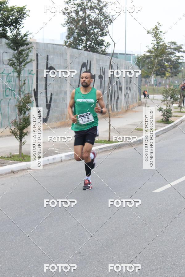 Buy your photos of the eventSantander Track & Field Run Series - Mooca Plaza Shopping on Fotop