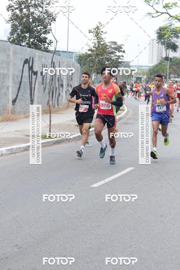 Buy your photos of the eventSantander Track & Field Run Series - Mooca Plaza Shopping on Fotop