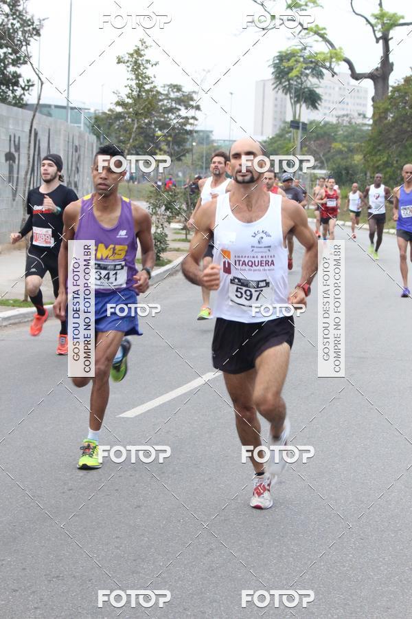 Buy your photos of the eventSantander Track & Field Run Series - Mooca Plaza Shopping on Fotop