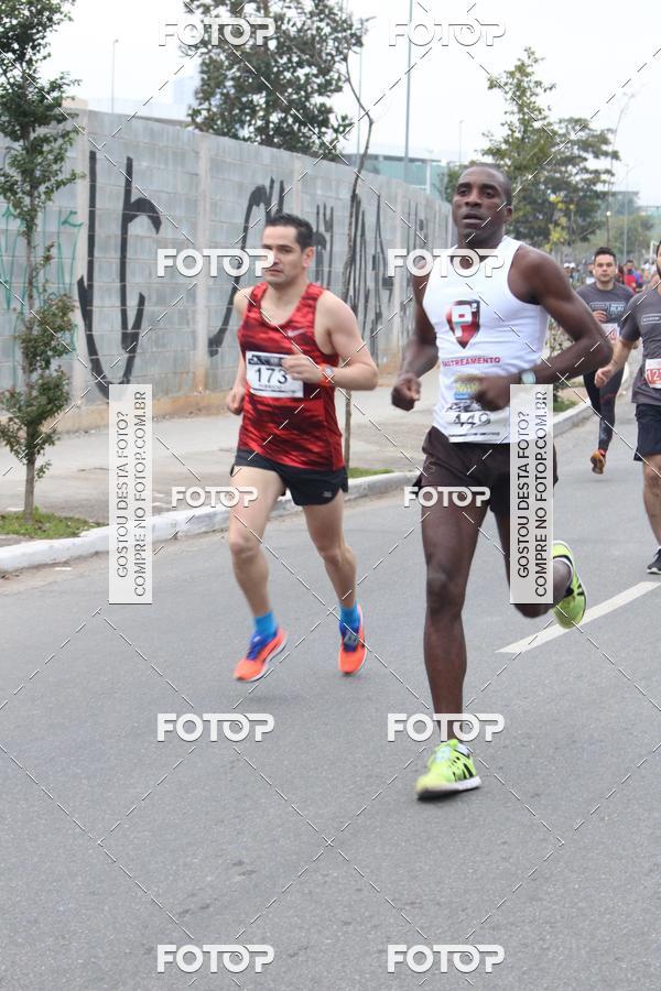 Buy your photos of the eventSantander Track & Field Run Series - Mooca Plaza Shopping on Fotop