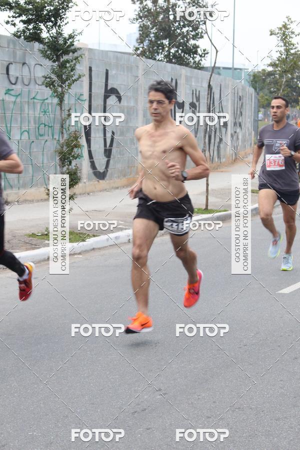 Buy your photos of the eventSantander Track & Field Run Series - Mooca Plaza Shopping on Fotop