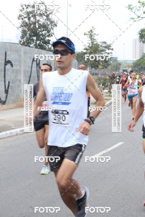 Buy your photos of the eventSantander Track & Field Run Series - Mooca Plaza Shopping on Fotop