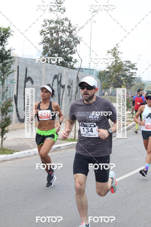 Buy your photos of the eventSantander Track & Field Run Series - Mooca Plaza Shopping on Fotop