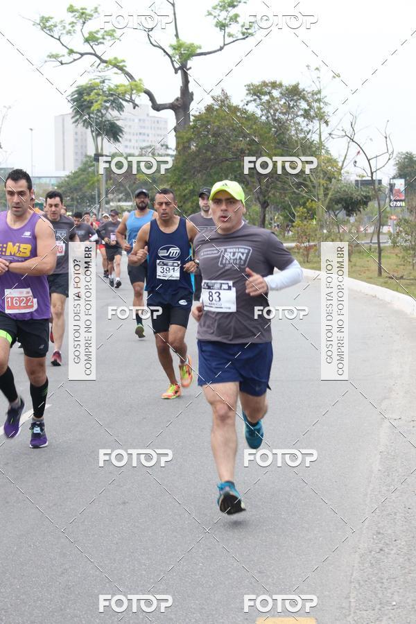 Buy your photos of the eventSantander Track & Field Run Series - Mooca Plaza Shopping on Fotop