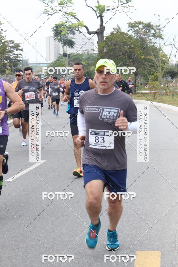 Buy your photos of the eventSantander Track & Field Run Series - Mooca Plaza Shopping on Fotop
