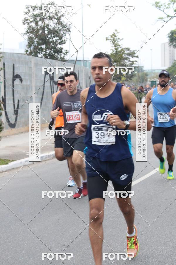 Buy your photos of the eventSantander Track & Field Run Series - Mooca Plaza Shopping on Fotop