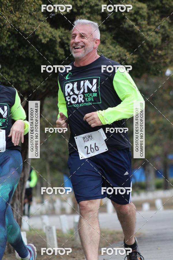 Buy your photos of the eventCorrida Run For Your Life 2018 on Fotop