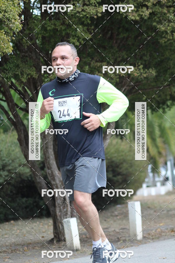 Buy your photos of the eventCorrida Run For Your Life 2018 on Fotop