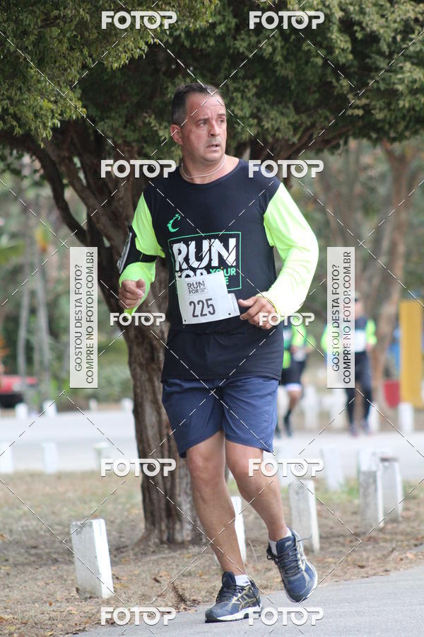 Buy your photos of the eventCorrida Run For Your Life 2018 on Fotop