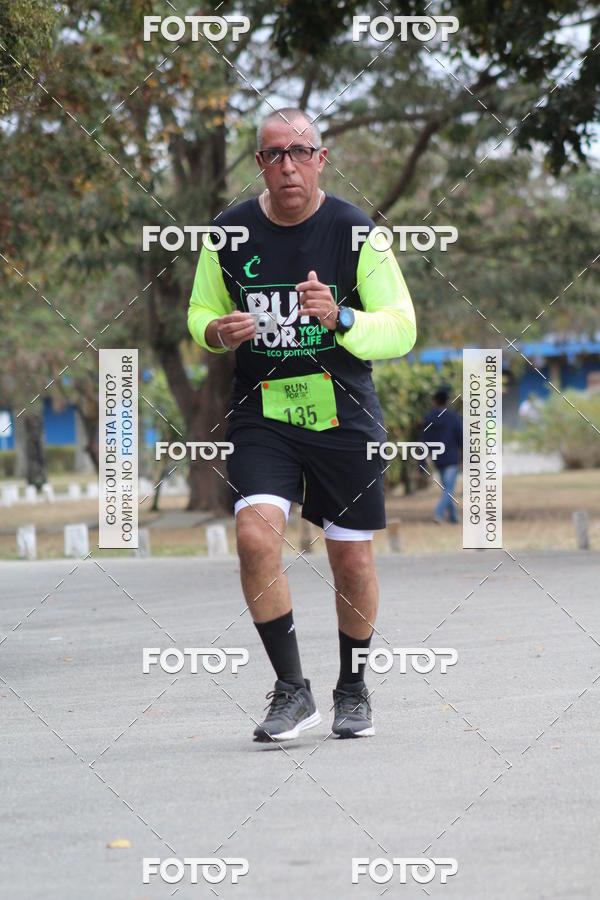 Buy your photos of the eventCorrida Run For Your Life 2018 on Fotop