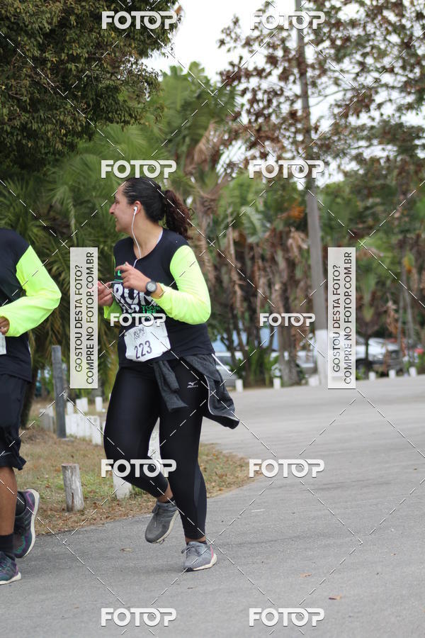 Buy your photos of the eventCorrida Run For Your Life 2018 on Fotop