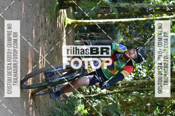 Buy your photos of the event6Hs MTB on Fotop