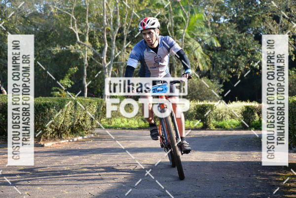 Buy your photos of the event6Hs MTB on Fotop