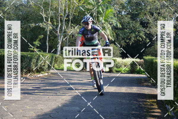 Buy your photos of the event6Hs MTB on Fotop