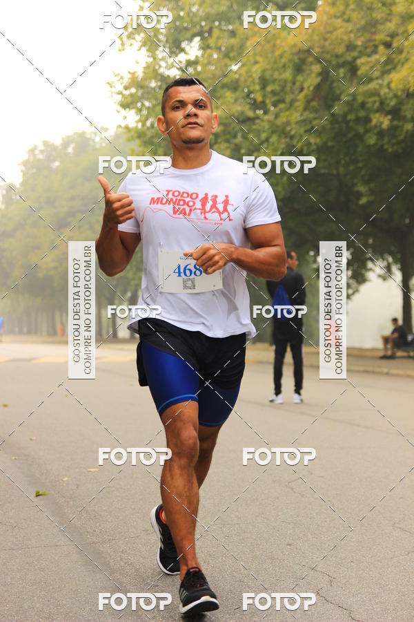 Buy your photos of the eventCorrida e Caminhada Quer Namorar Comigo on Fotop