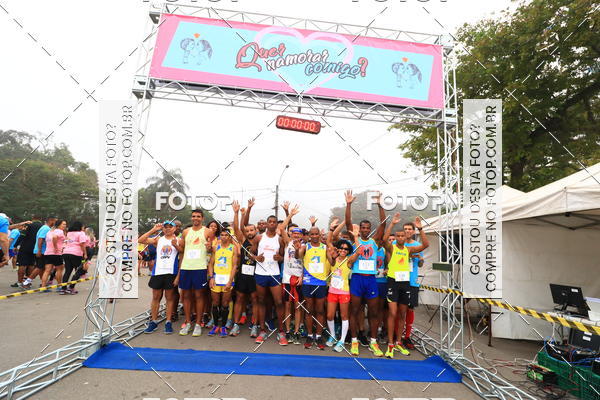 Buy your photos of the eventCorrida e Caminhada Quer Namorar Comigo on Fotop