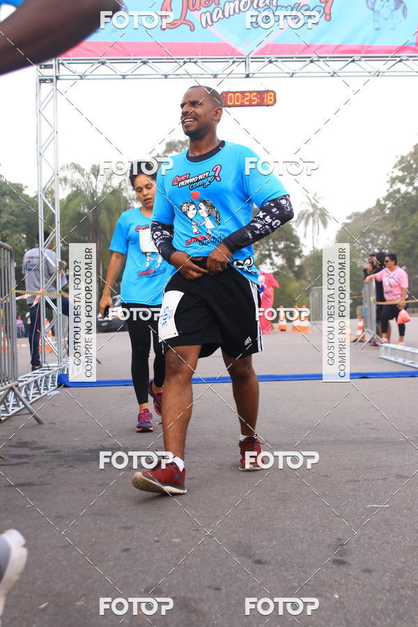 Buy your photos of the eventCorrida e Caminhada Quer Namorar Comigo on Fotop