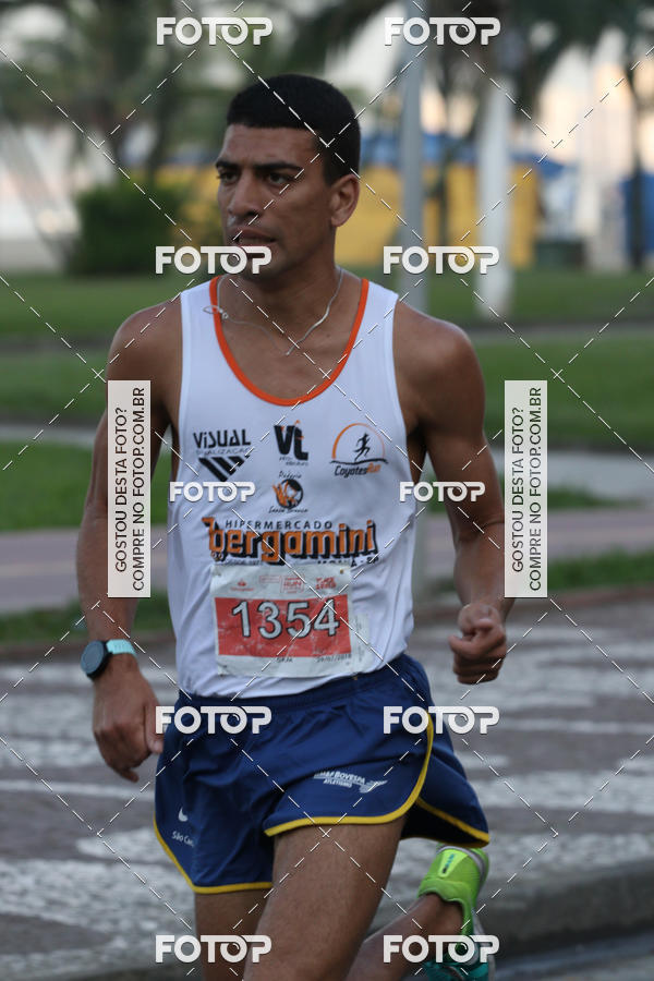 Buy your photos of the eventSantander Track & Field Run Series - Santos on Fotop