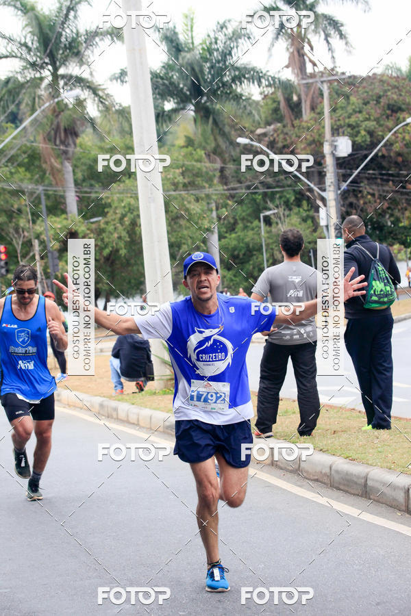 Buy your photos of the event9 Meia Maratona Internacional de Belo Horizonte on Fotop