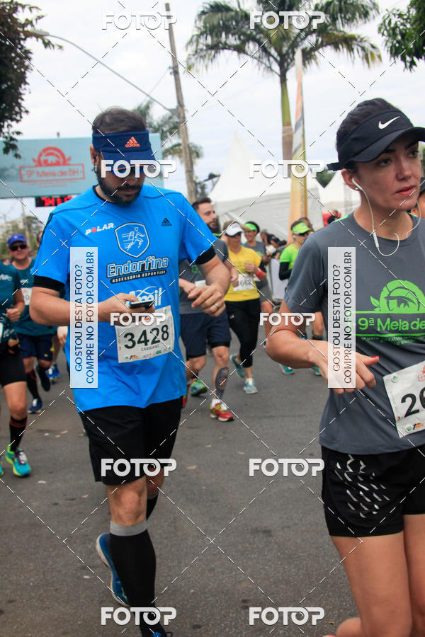 Buy your photos of the event9 Meia Maratona Internacional de Belo Horizonte on Fotop