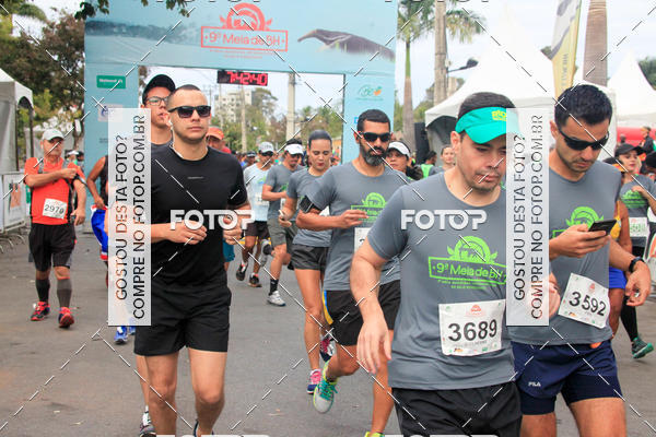 Buy your photos of the event9 Meia Maratona Internacional de Belo Horizonte on Fotop