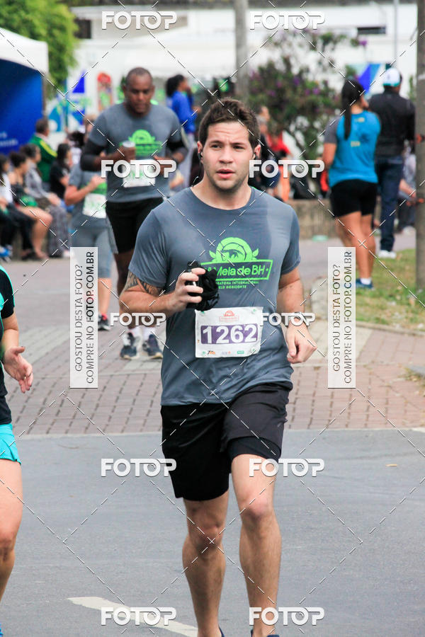 Buy your photos of the event9 Meia Maratona Internacional de Belo Horizonte on Fotop