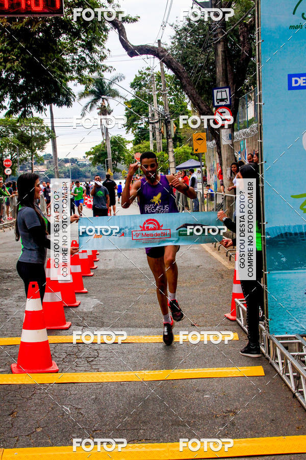 Buy your photos of the event9 Meia Maratona Internacional de Belo Horizonte on Fotop