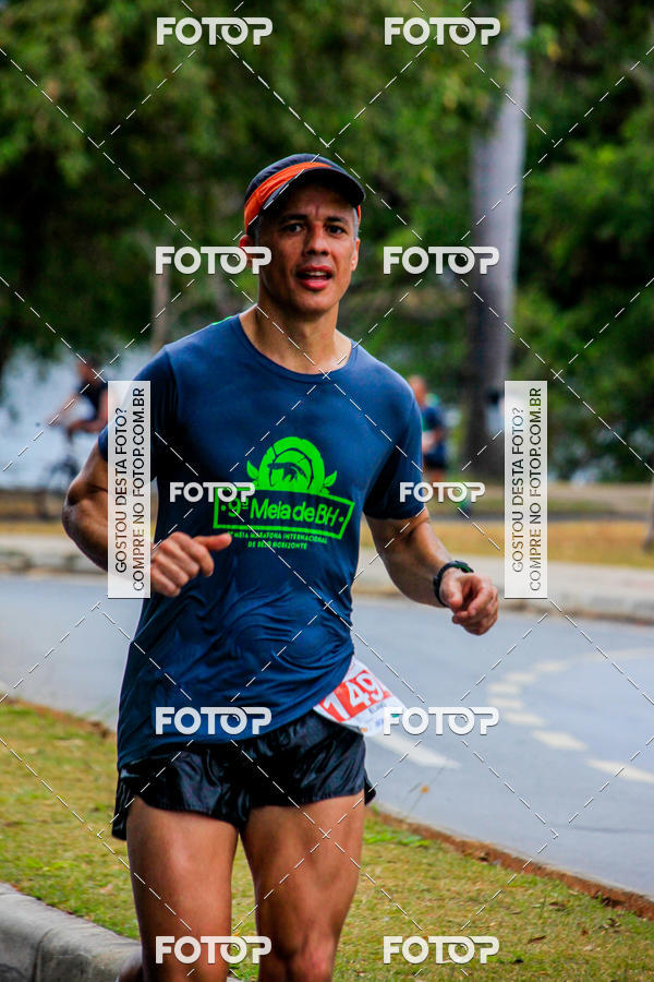 Buy your photos of the event9 Meia Maratona Internacional de Belo Horizonte on Fotop
