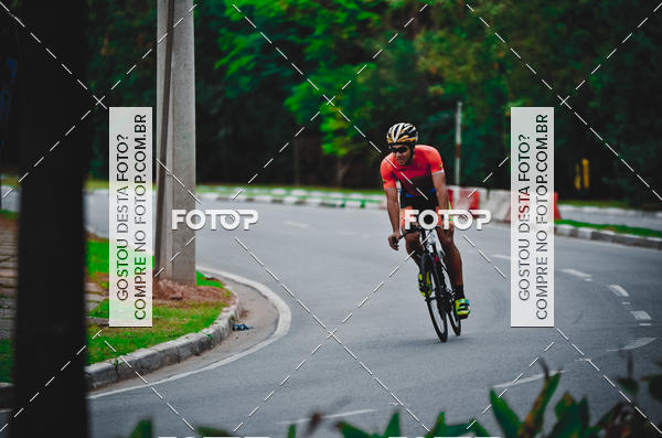 Buy your photos of the eventVSERIES Duathlon & Running on Fotop