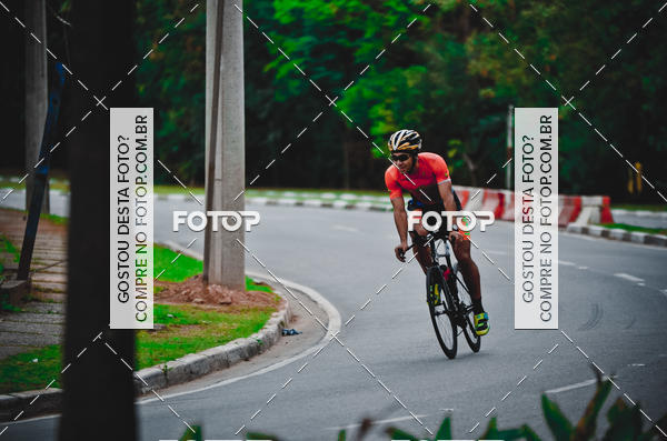 Buy your photos of the eventVSERIES Duathlon & Running on Fotop