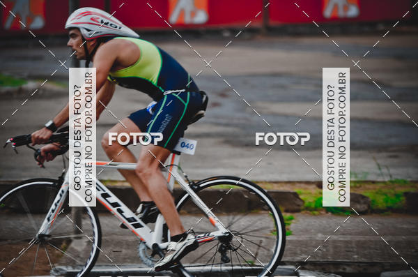 Buy your photos of the eventVSERIES Duathlon & Running on Fotop