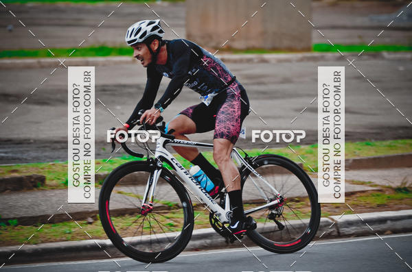 Buy your photos of the eventVSERIES Duathlon & Running on Fotop