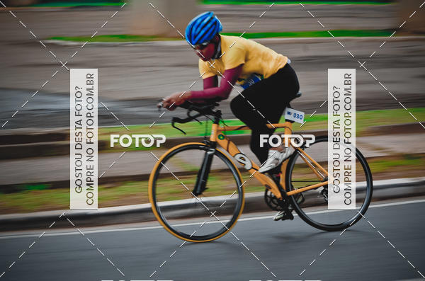 Buy your photos of the eventVSERIES Duathlon & Running on Fotop