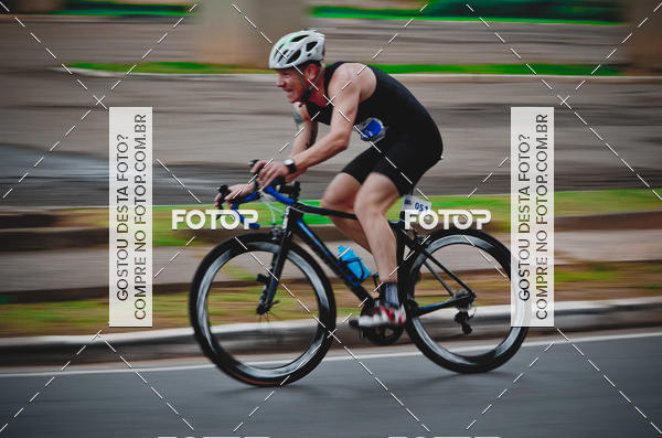 Buy your photos of the eventVSERIES Duathlon & Running on Fotop