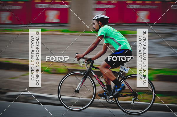 Buy your photos of the eventVSERIES Duathlon & Running on Fotop