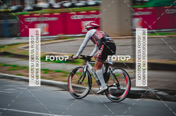 Buy your photos of the eventVSERIES Duathlon & Running on Fotop