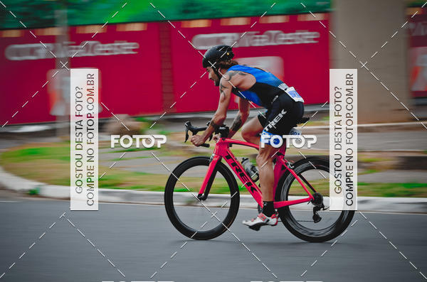 Buy your photos of the eventVSERIES Duathlon & Running on Fotop
