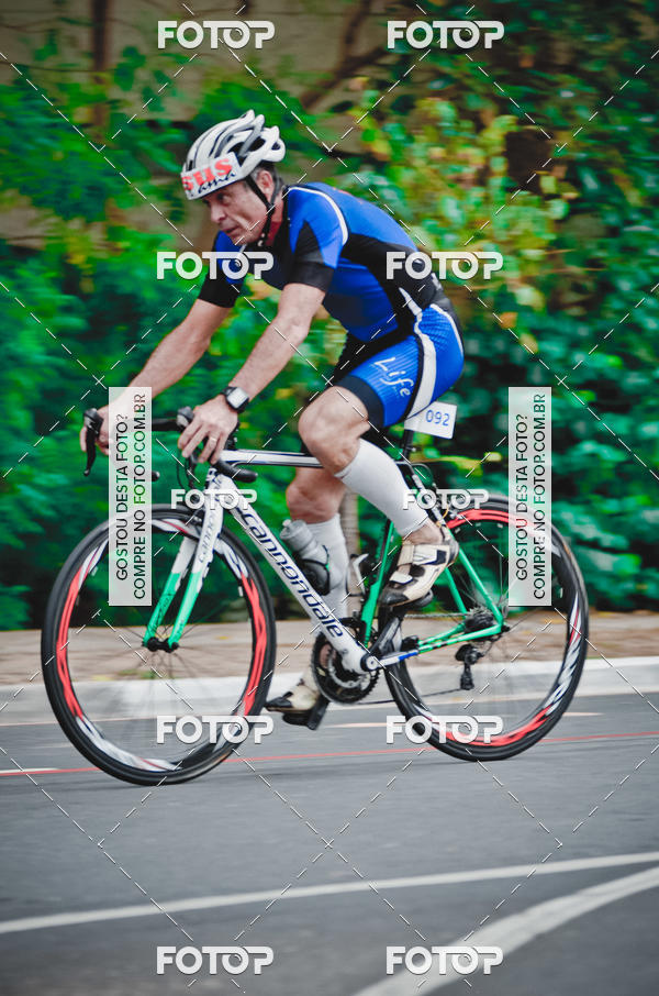 Buy your photos of the eventVSERIES Duathlon & Running on Fotop