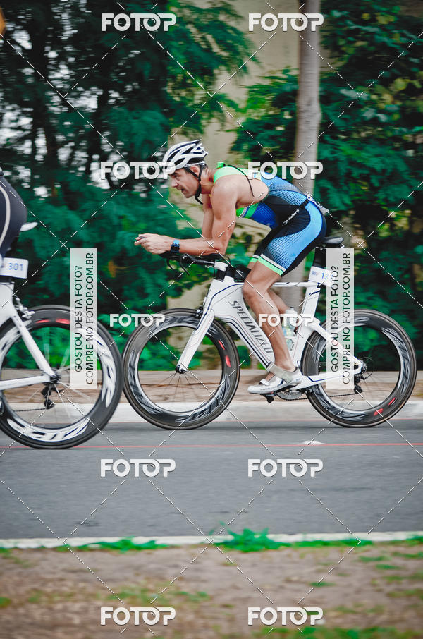 Buy your photos of the eventVSERIES Duathlon & Running on Fotop