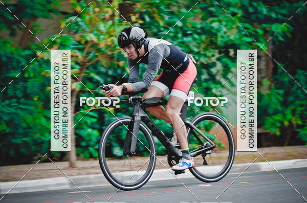 Buy your photos of the eventVSERIES Duathlon & Running on Fotop