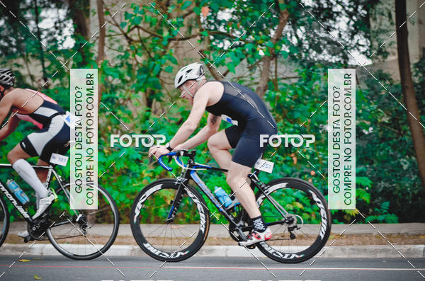 Buy your photos of the eventVSERIES Duathlon & Running on Fotop
