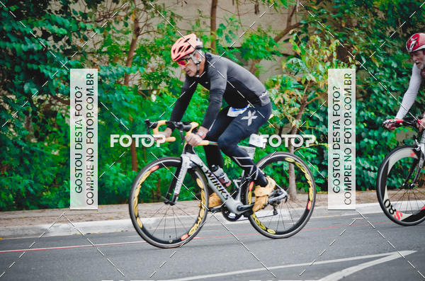 Buy your photos of the eventVSERIES Duathlon & Running on Fotop