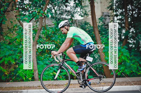 Buy your photos of the eventVSERIES Duathlon & Running on Fotop