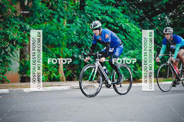 Buy your photos of the eventVSERIES Duathlon & Running on Fotop